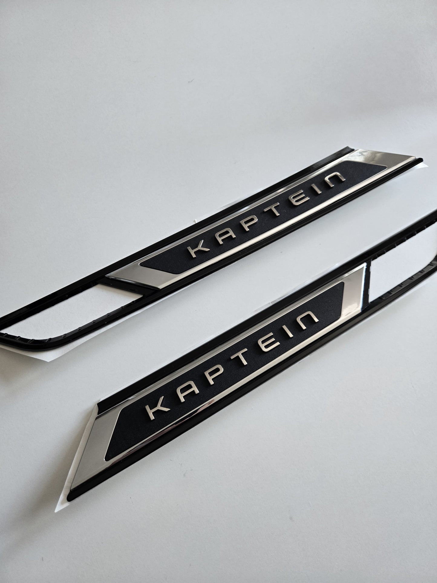 Individualisierte Blinker-Embleme für den VW T6.1 (rechts+links)